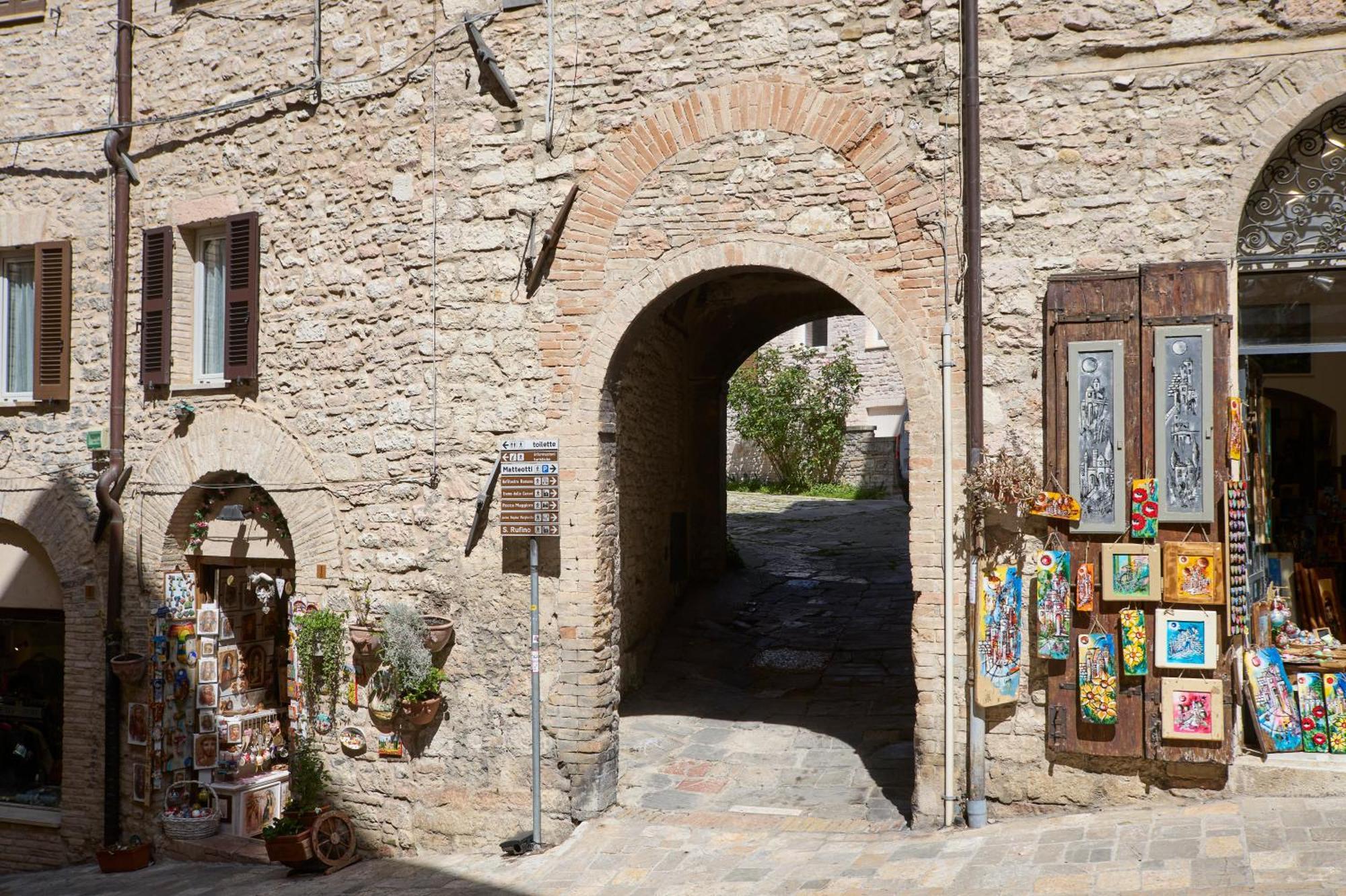 Apartament Il Cortile Di San Rufino Asyż Zewnętrze zdjęcie