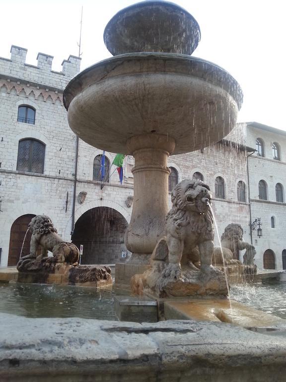 Apartament Il Cortile Di San Rufino Asyż Pokój zdjęcie